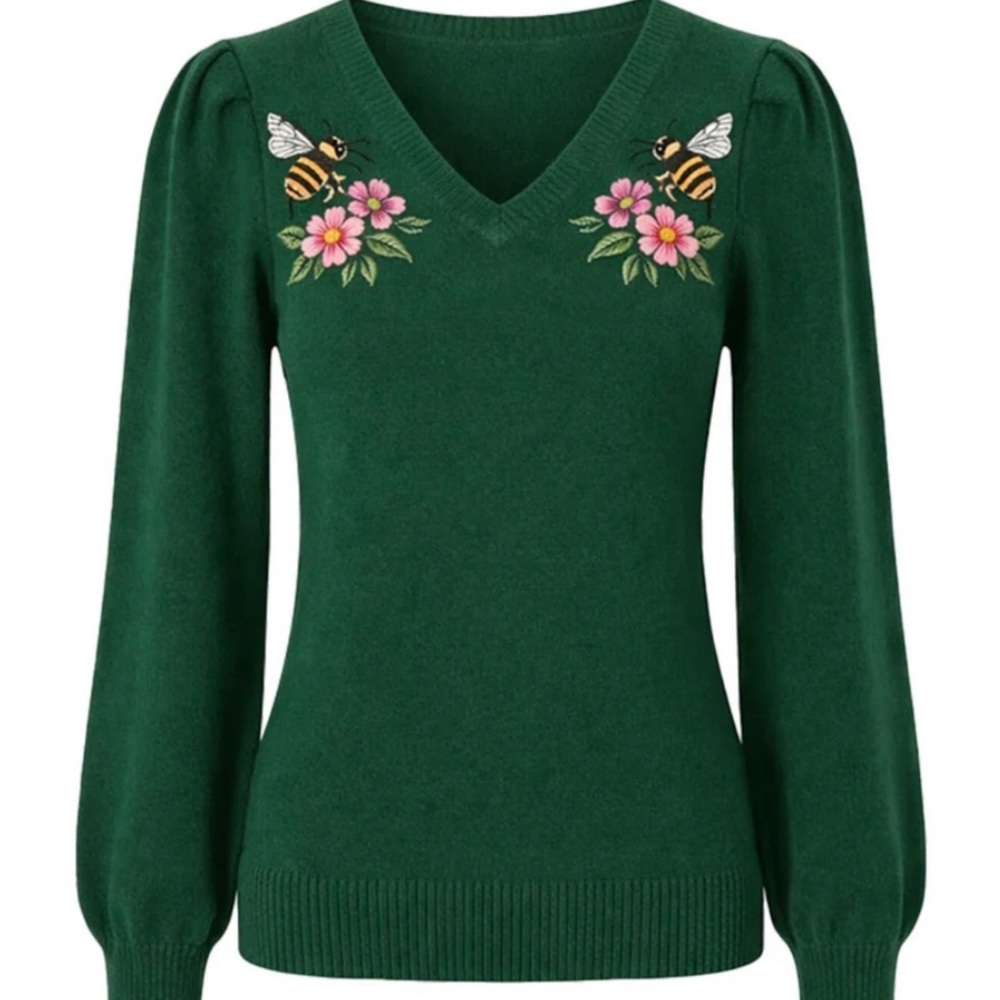 NWT Elegant Green V-Neck Sweater with Floral Embroidery